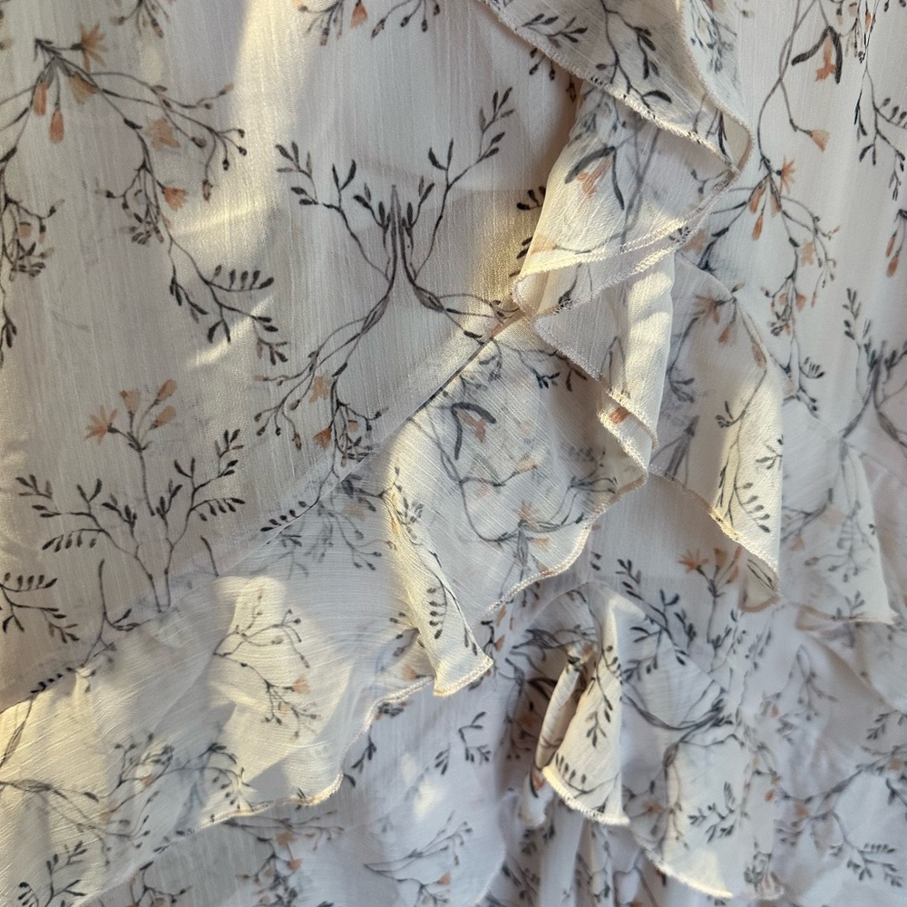 H&M Light Blush Sheer Floral V‑Neck Midi Dress - Picture 3 of 5